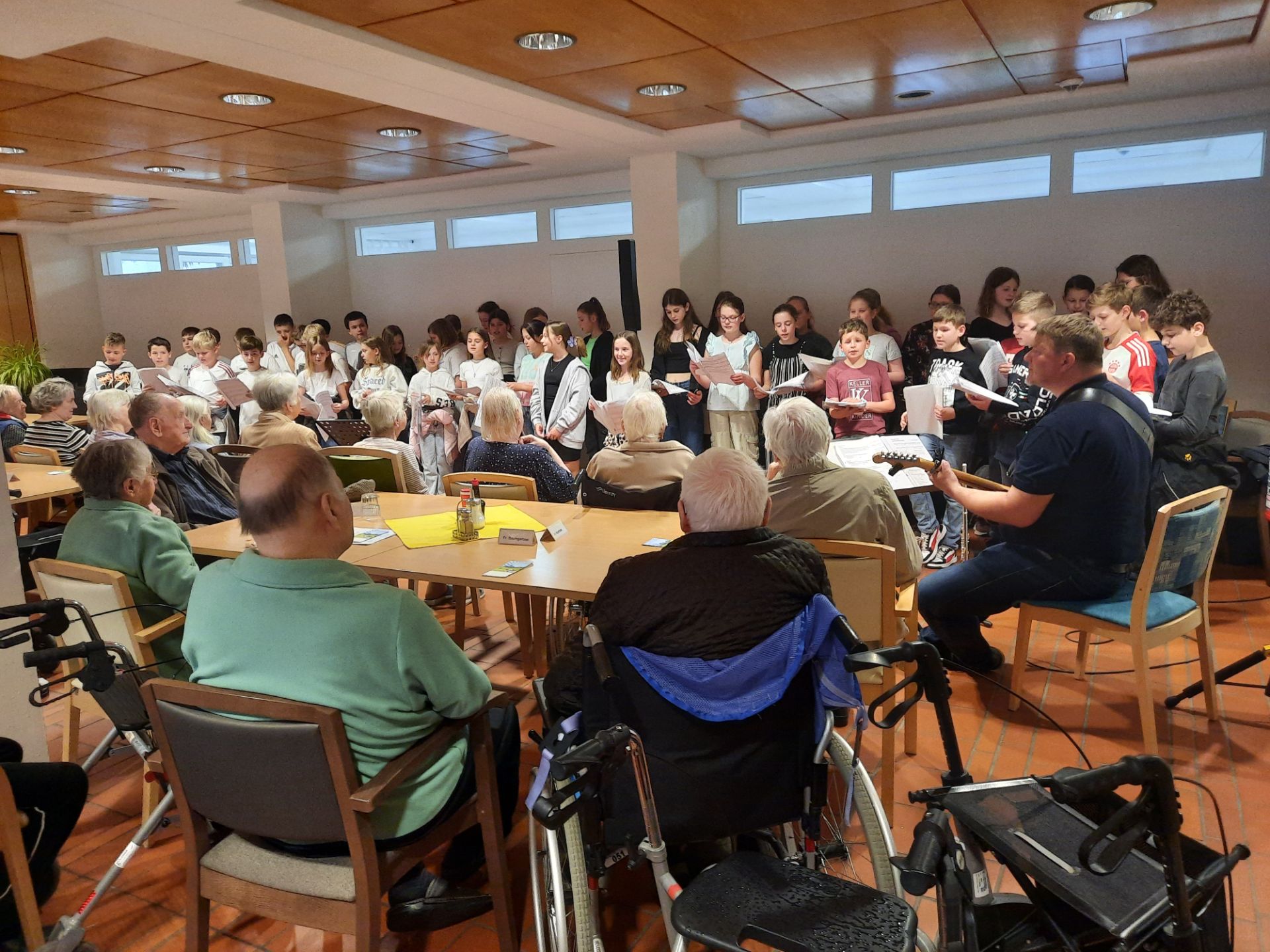 Zweites erfolgreiches Konzert im BRK Seniorenheim